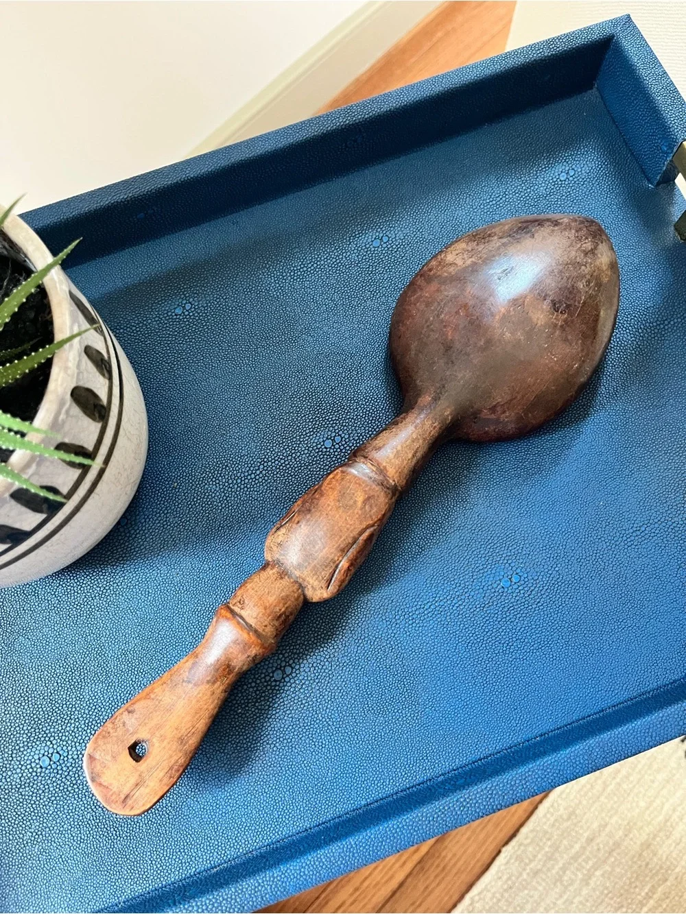 N/A vintage hand